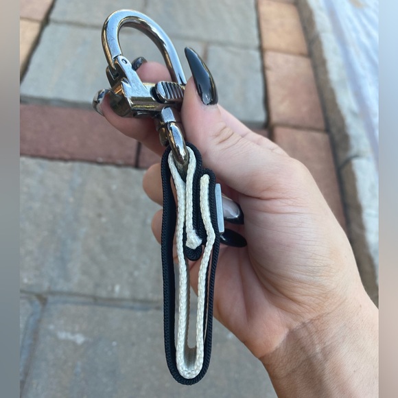 Chanel keychain - Picture 4 of 15